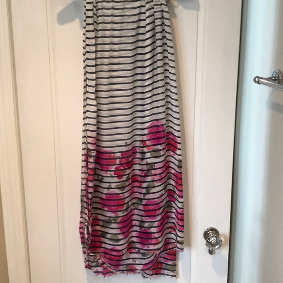 Floral and Stripe Wrap/Scarf - Picture 5 of 7